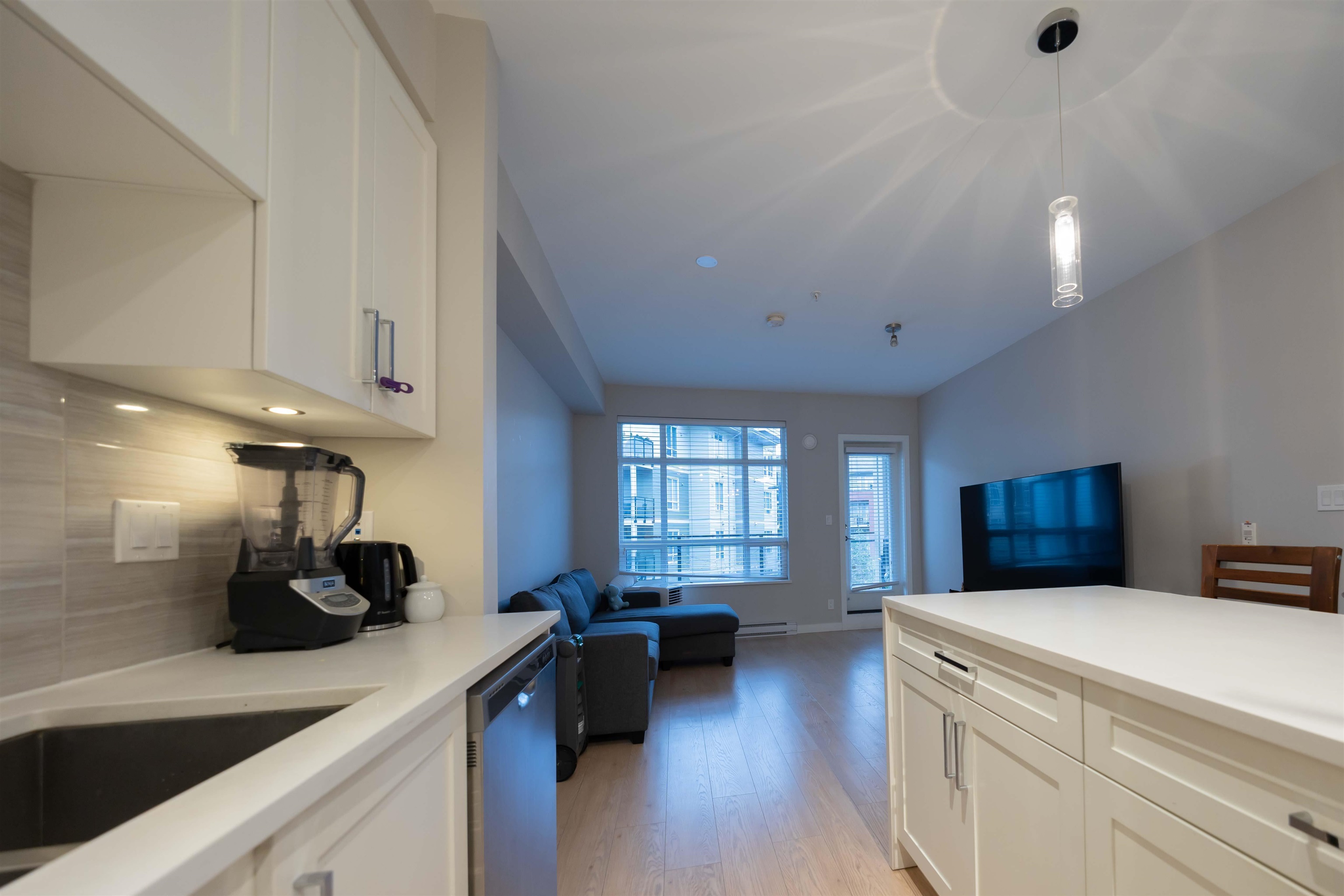20211 66 Avenue D202