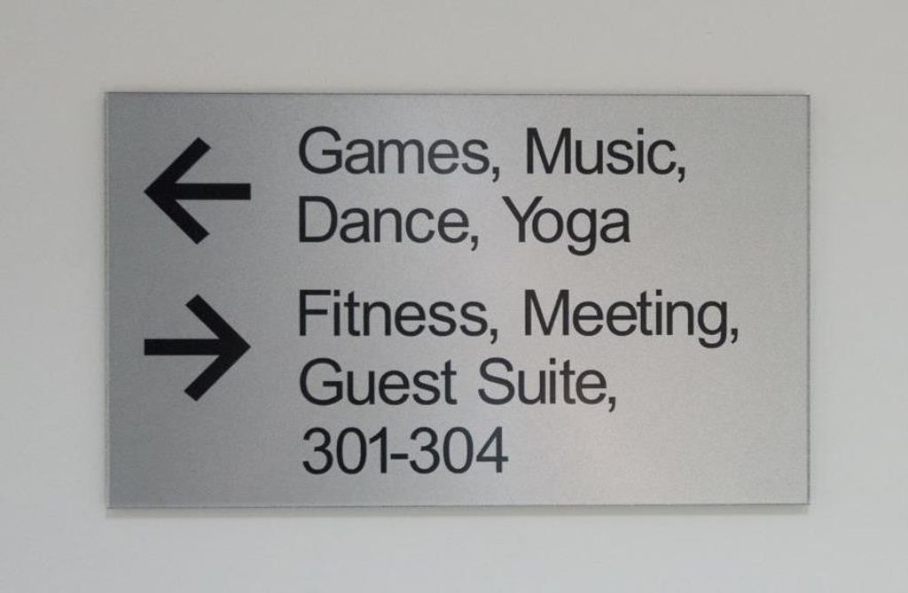 listing image 1104157085090456707