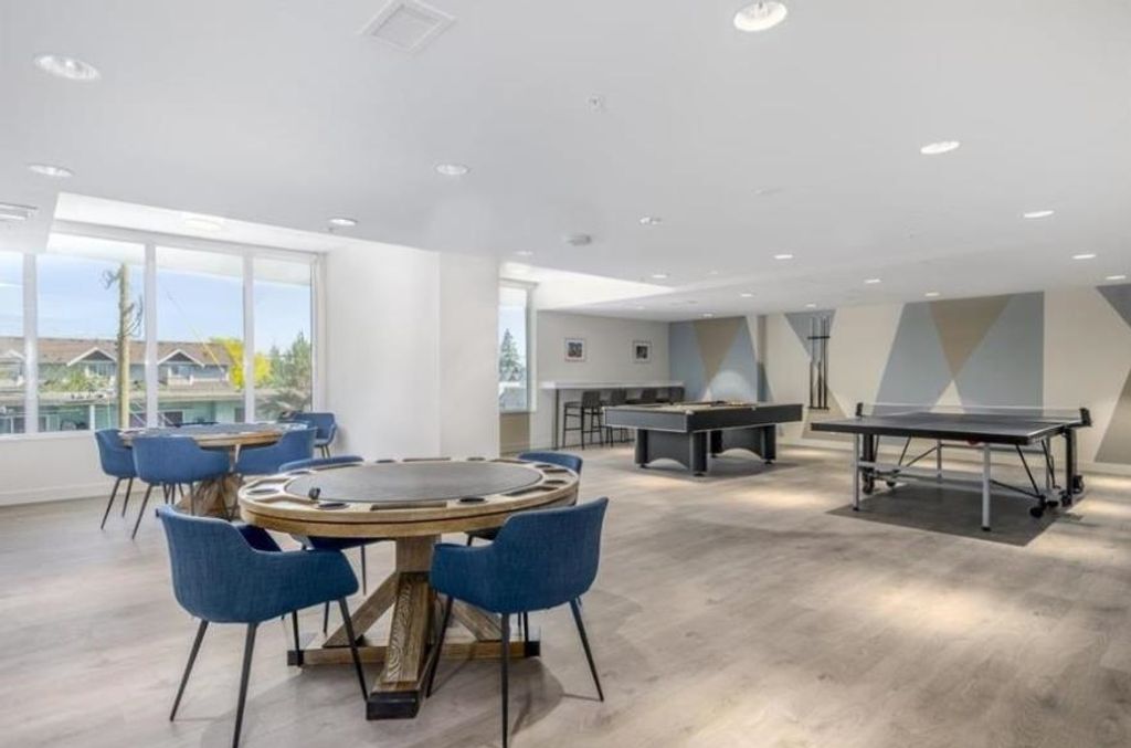 listing image 1101122274062475916