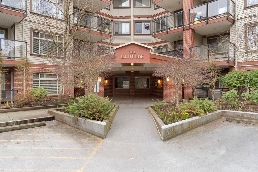 Photo of 2233 Mckenzie Road #118, Abbotsford, BC V2S 4A1 (MLS # R3114793)