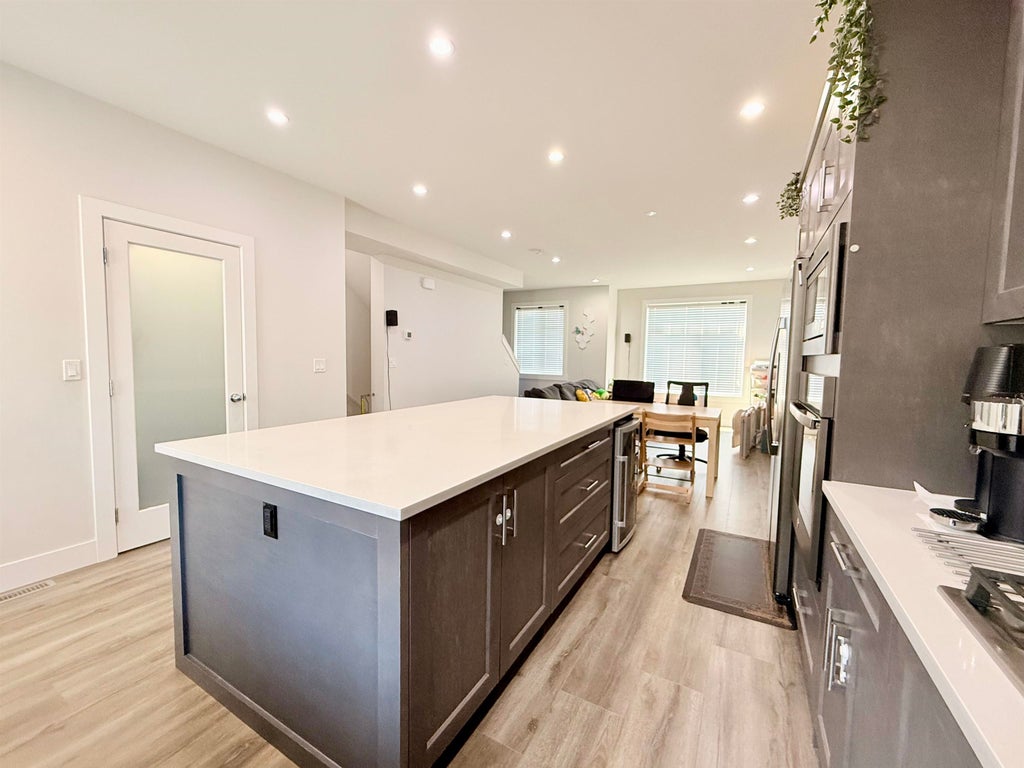 Photo of 19239 70 Avenue #3, Surrey, BC V4N 6S8 (MLS # R3148983)