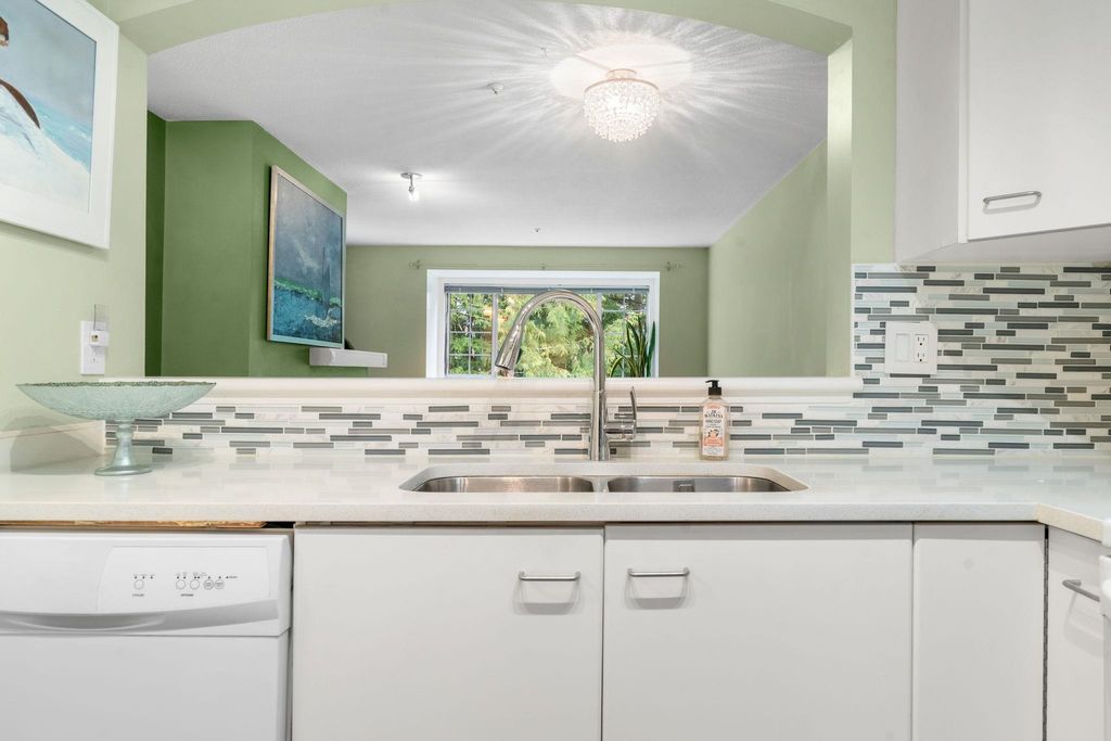 listing image 1108115478301910618