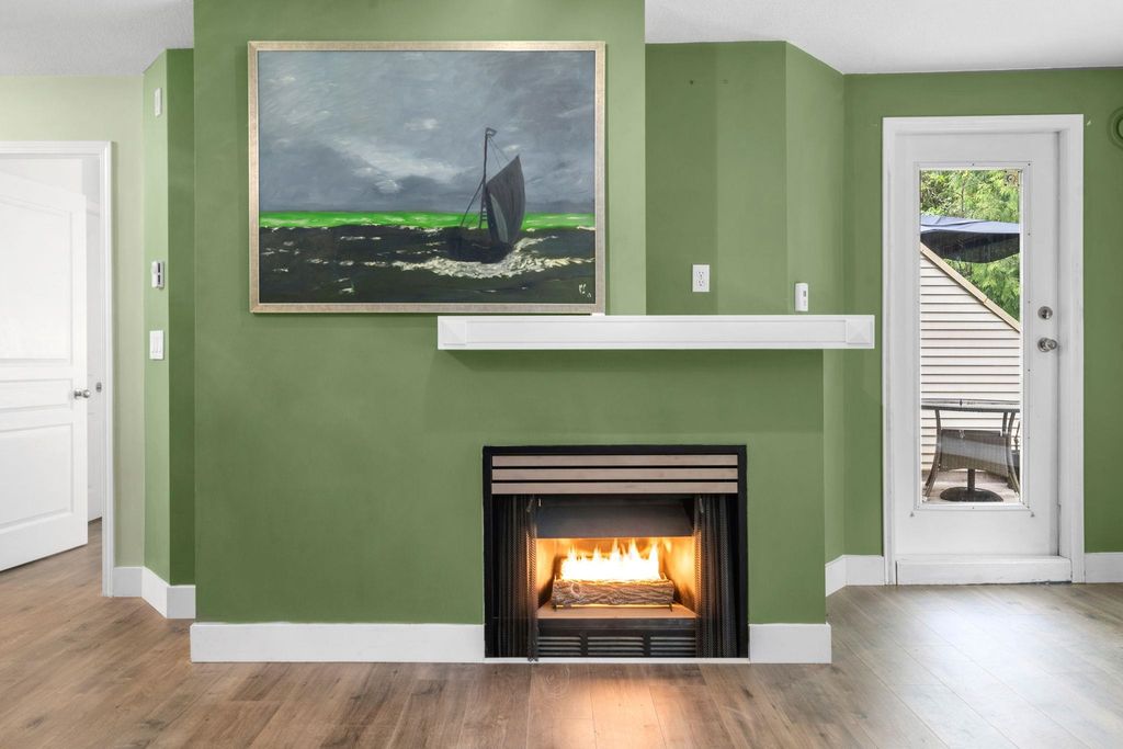 listing image 1104821602984866811