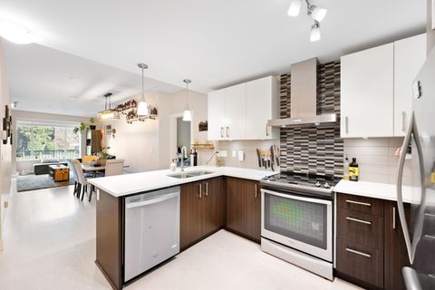 2460 Kelly Avenue 101 Port Coquitlam BC V3C 0E3