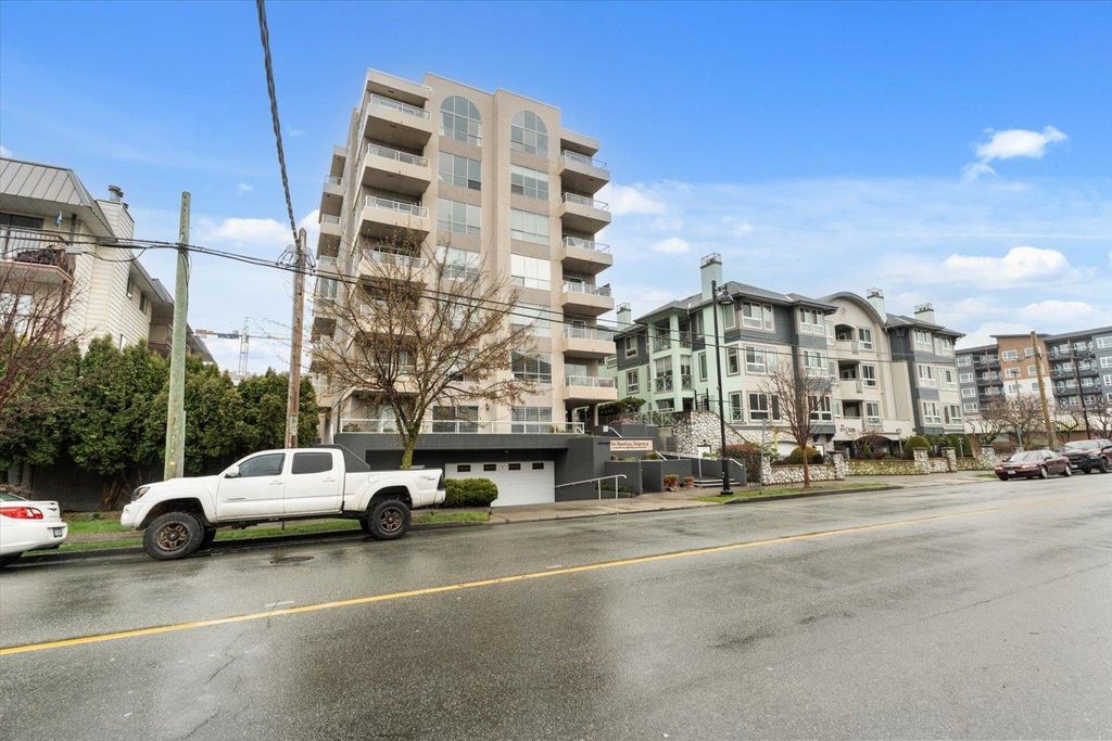 Photo of 45765 Spadina Avenue #303, Chilliwack, BC V2P 1T5 (MLS # R3097553)