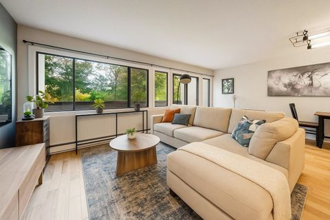 7305 Montecito Drive 7 Burnaby BC V5A 1R2