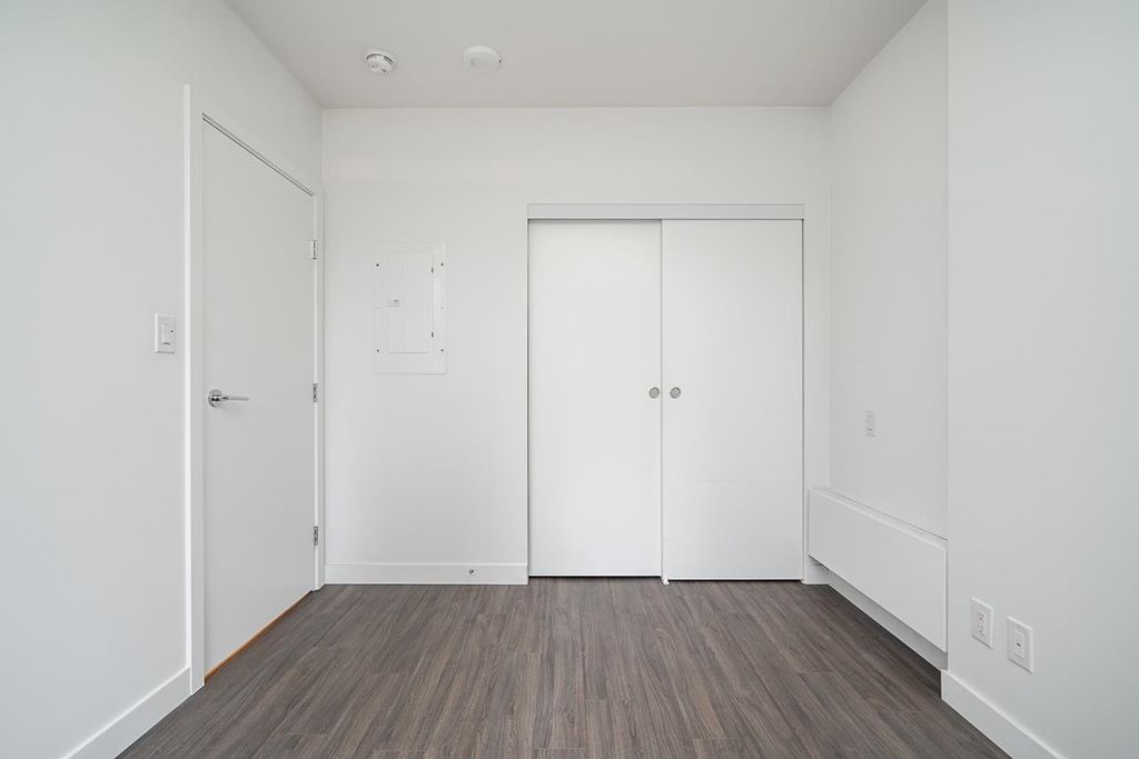 listing image 1104438830528867115