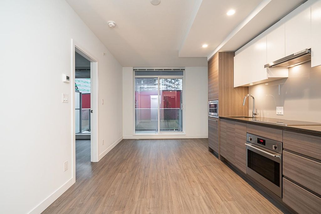 listing image 1100950299272494979