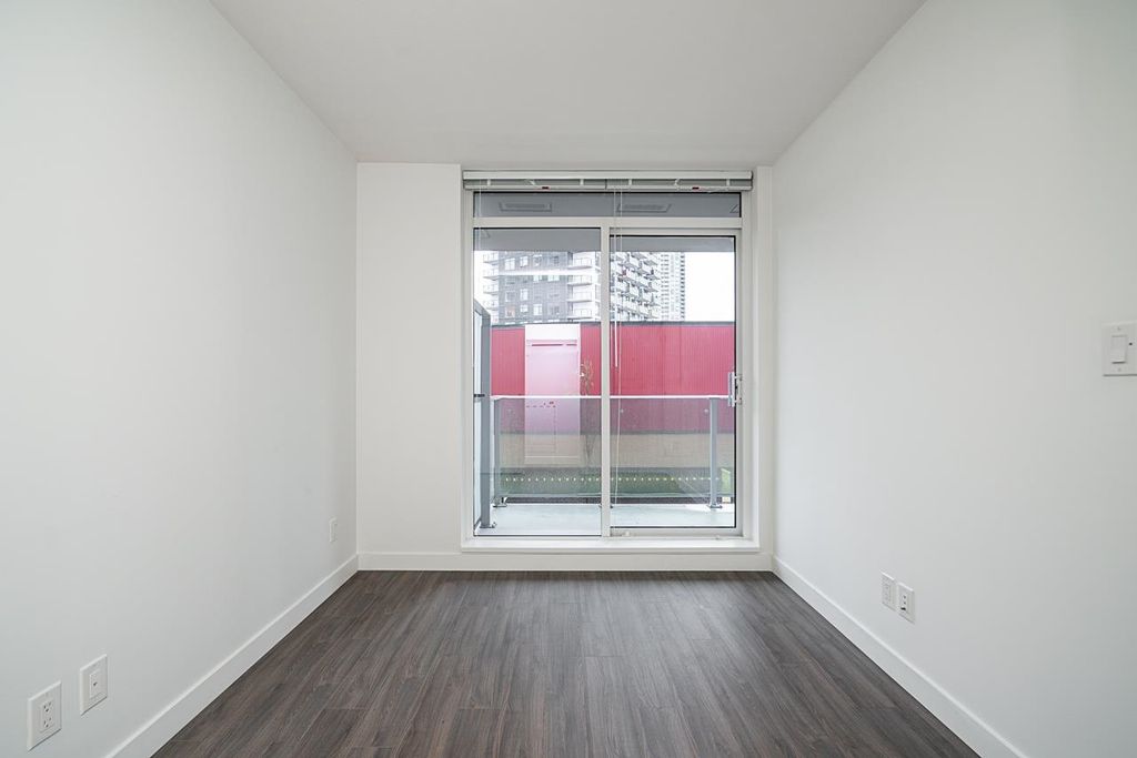 listing image 1105385309631207659