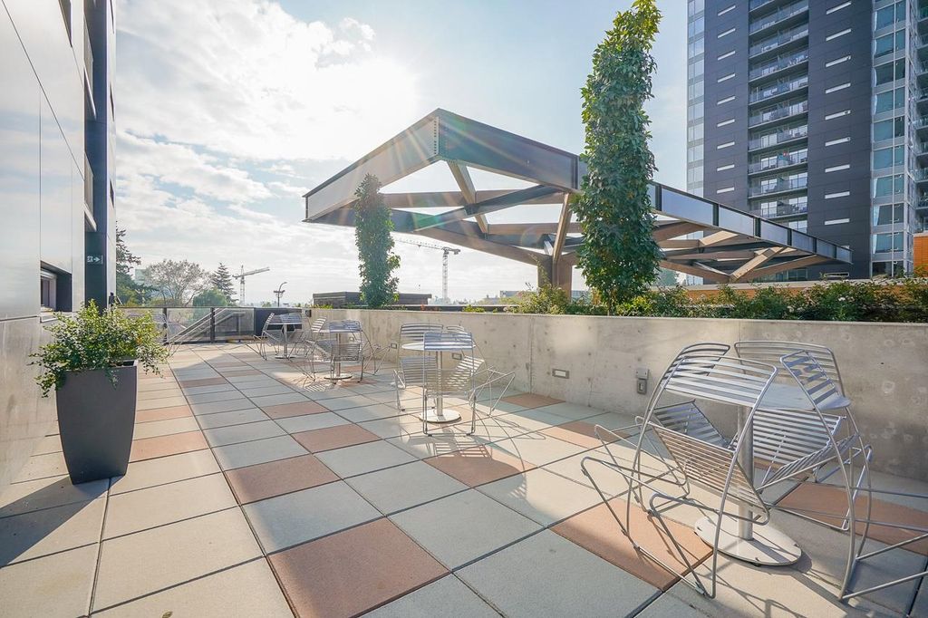 listing image 1104205529825506640