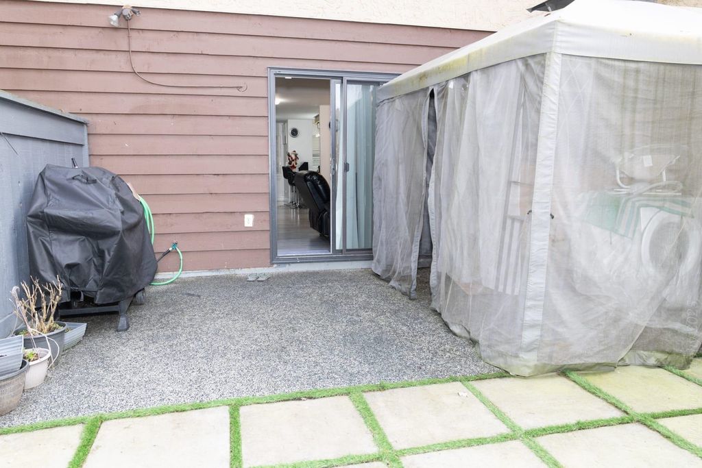 listing image 1100566583036563306