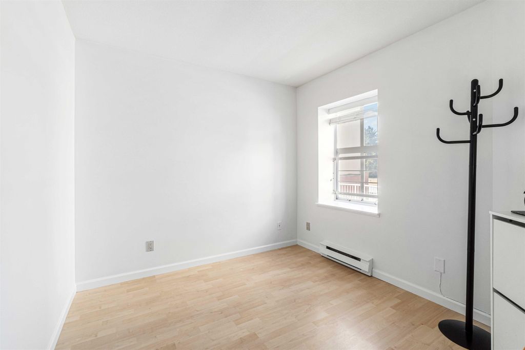 listing image 1106407515546847521
