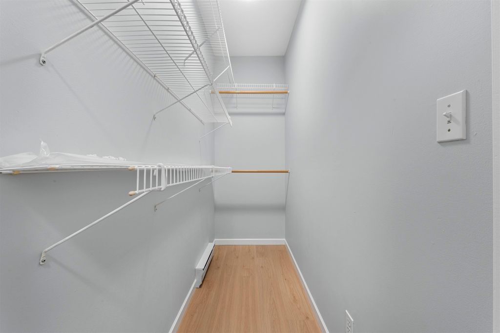 listing image 1106795365491995734