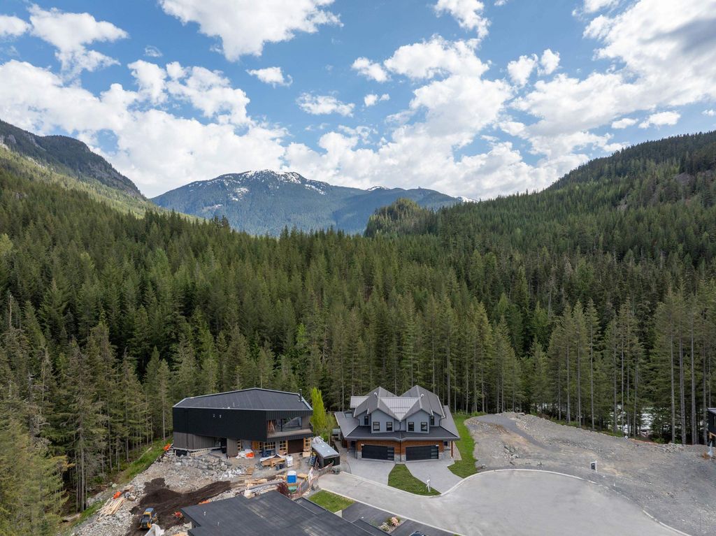 listing image 1100775874941716867