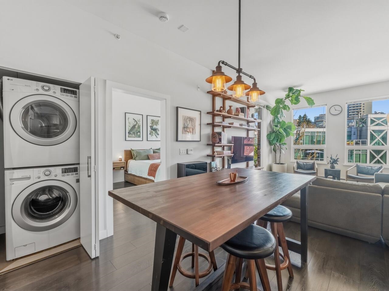 105 W 2nd Street 408