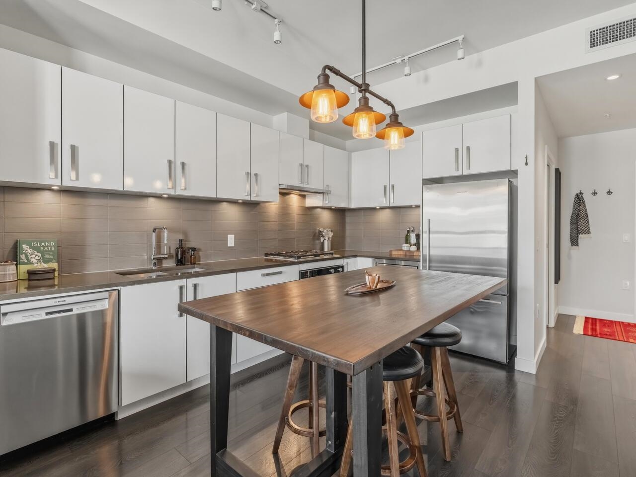 105 W 2nd Street 408