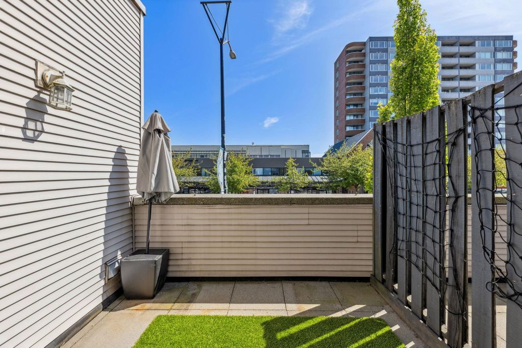 listing image 1105311864827530109