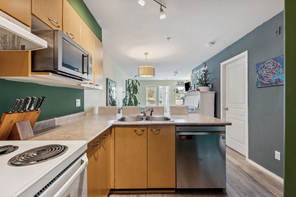 listing image 1107442531758491961