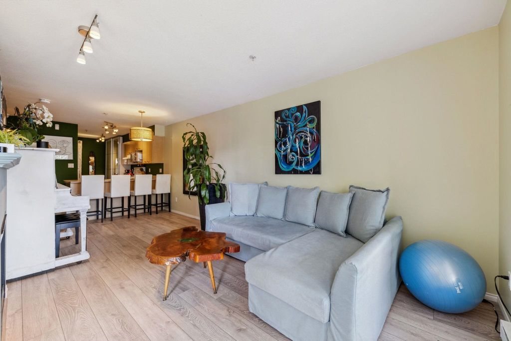 listing image 1107469772499938793