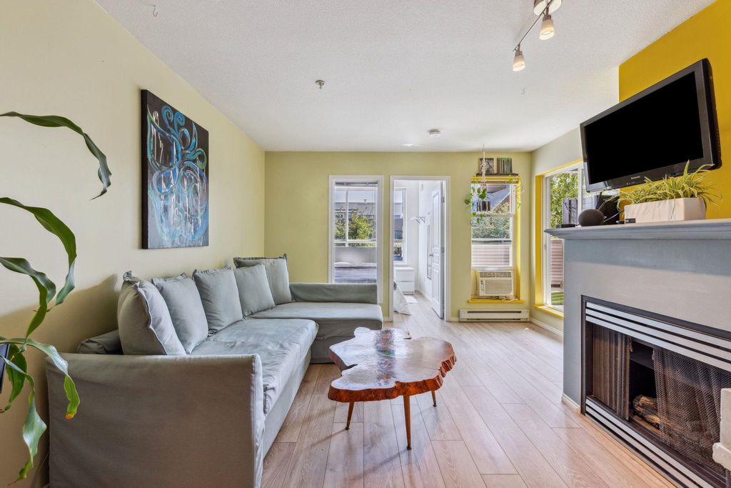 listing image 1100306491490755809