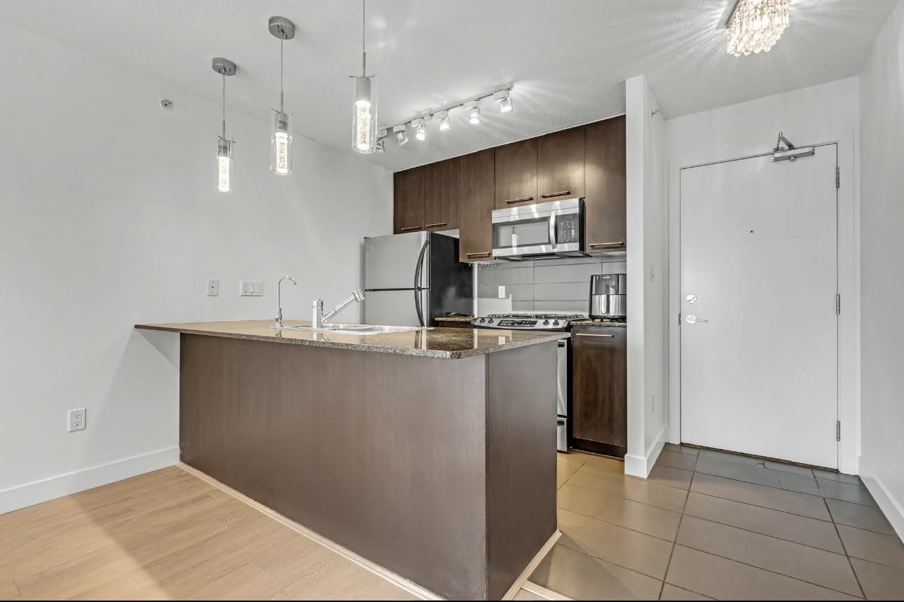 2979 Glen Drive 1103