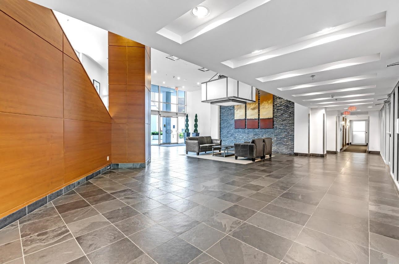 2979 Glen Drive 1103