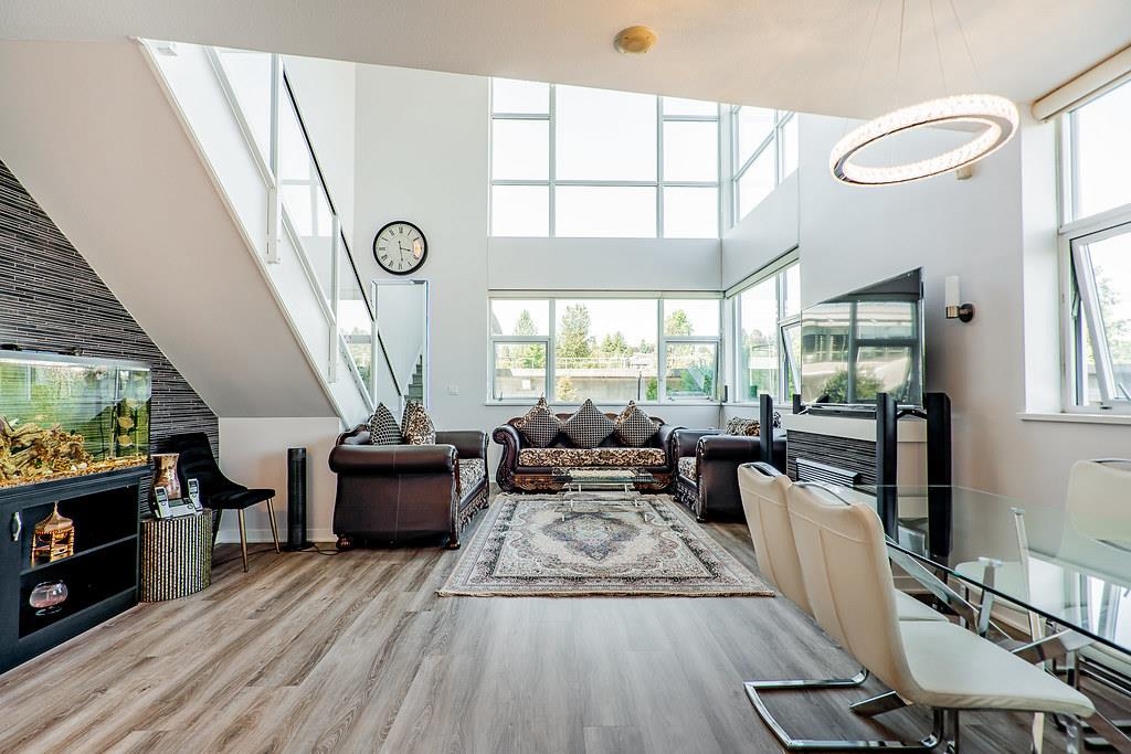 2225 Holdom Avenue 304