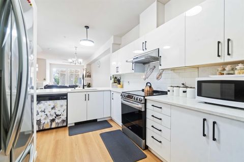 935 Ewen Avenue 8 New Westminster BC V3M 0A1