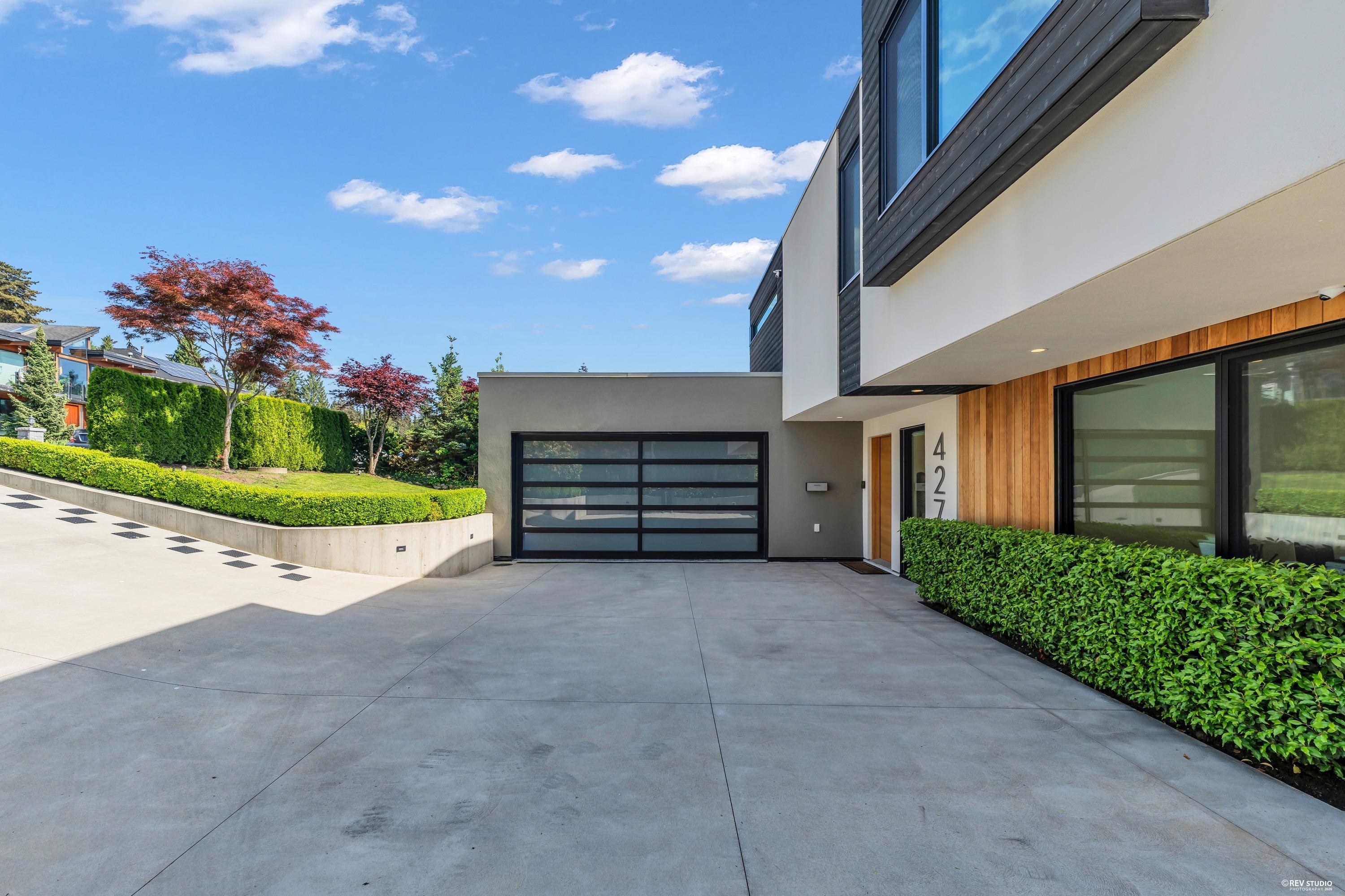 4275 Chelsea Crescent