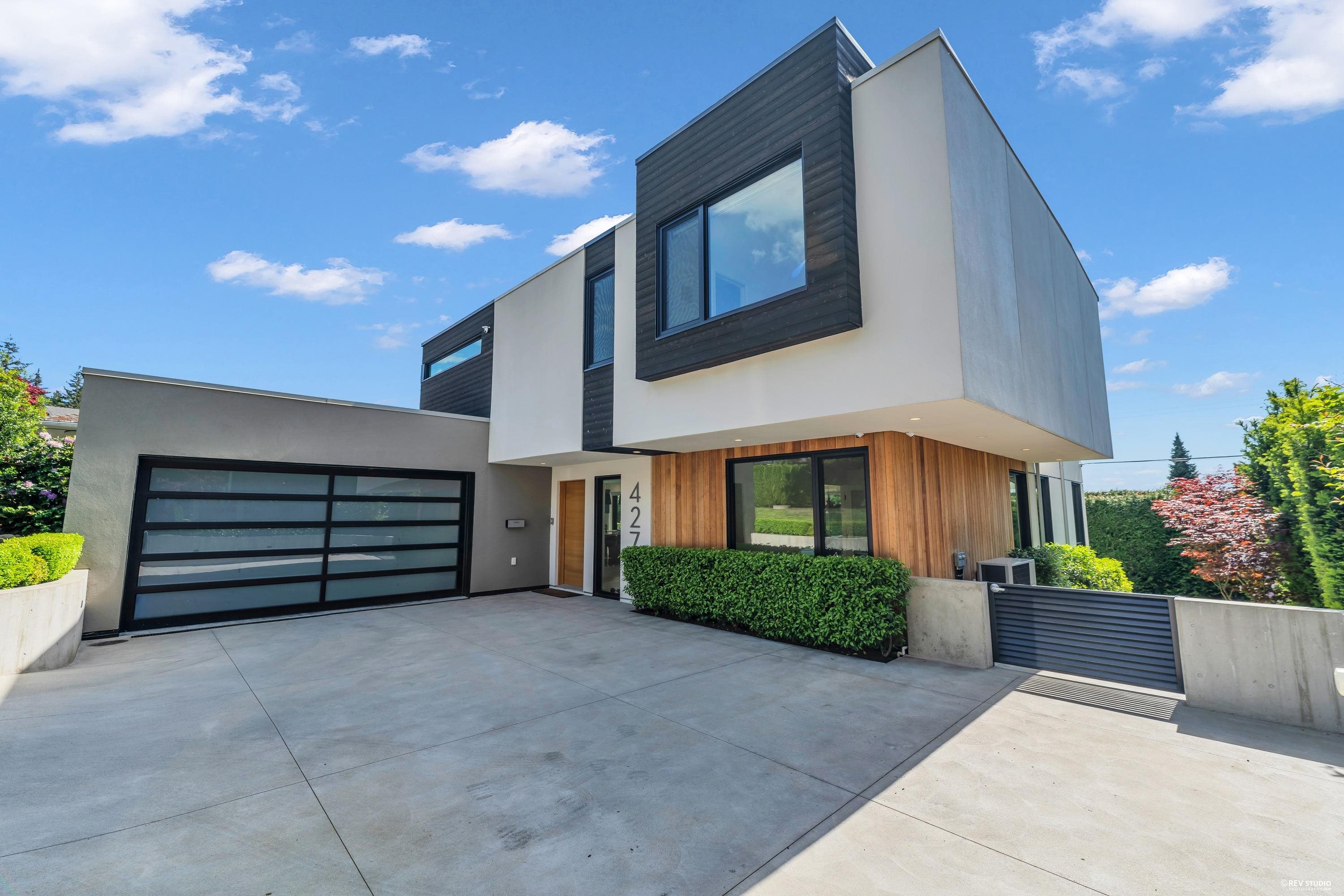 4275 Chelsea Crescent