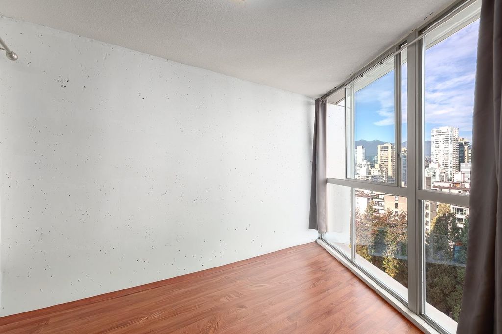 listing image 1103607305740717689