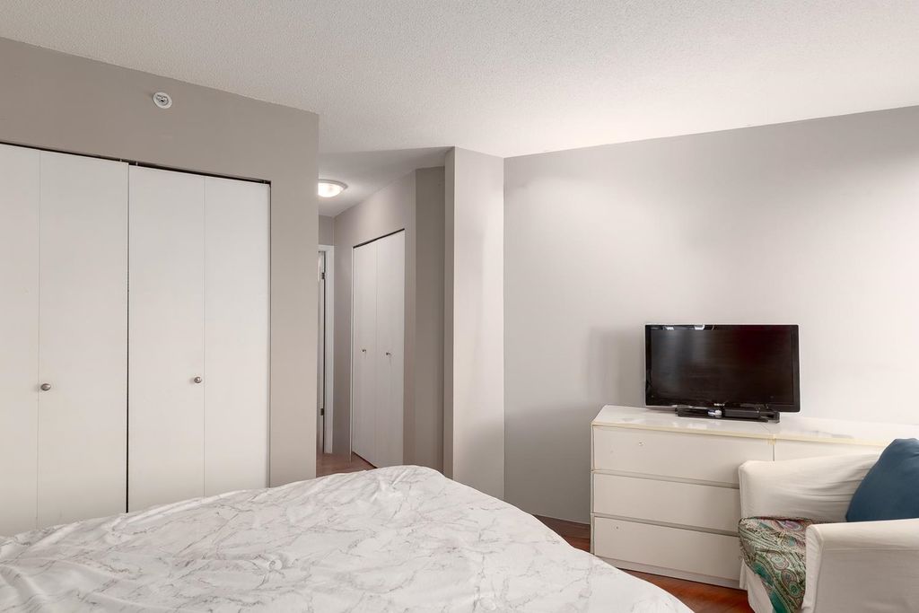 listing image 1105885039463438183