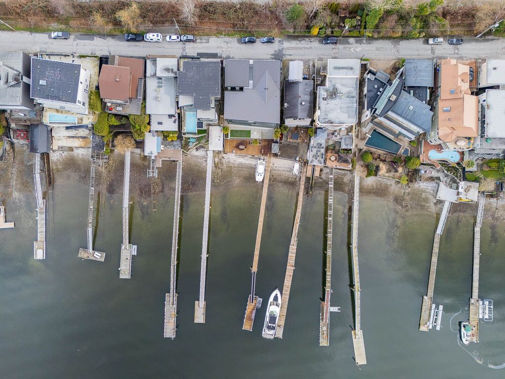 listing image 1101734244637621245