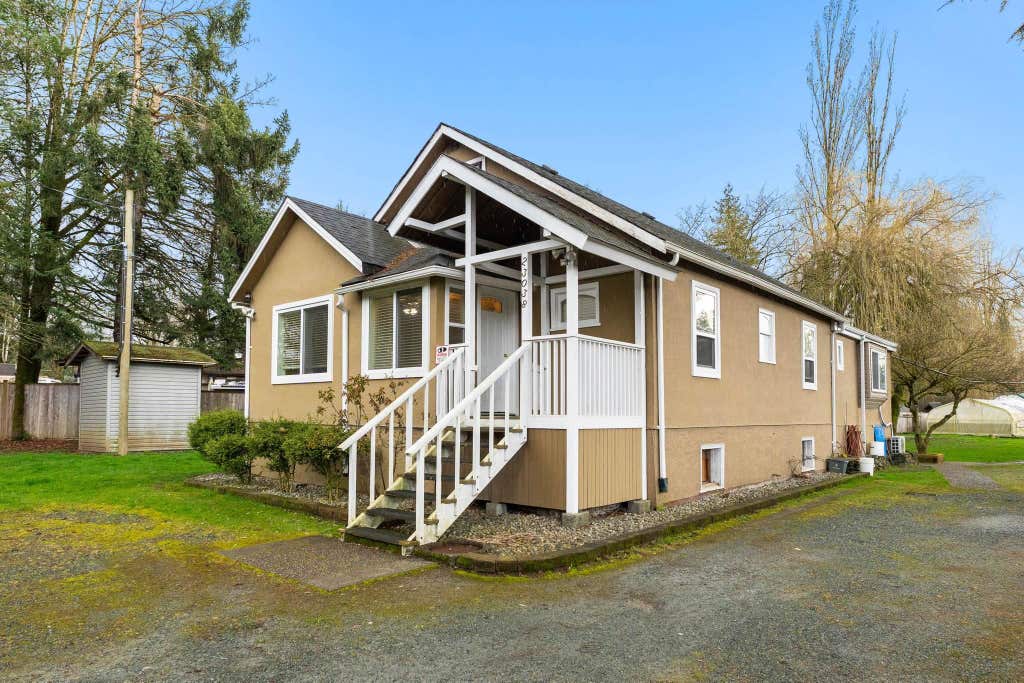 Photo of 23038 Fraser Highway, Langley, BC V2Z 2V1 (MLS # R3157485)