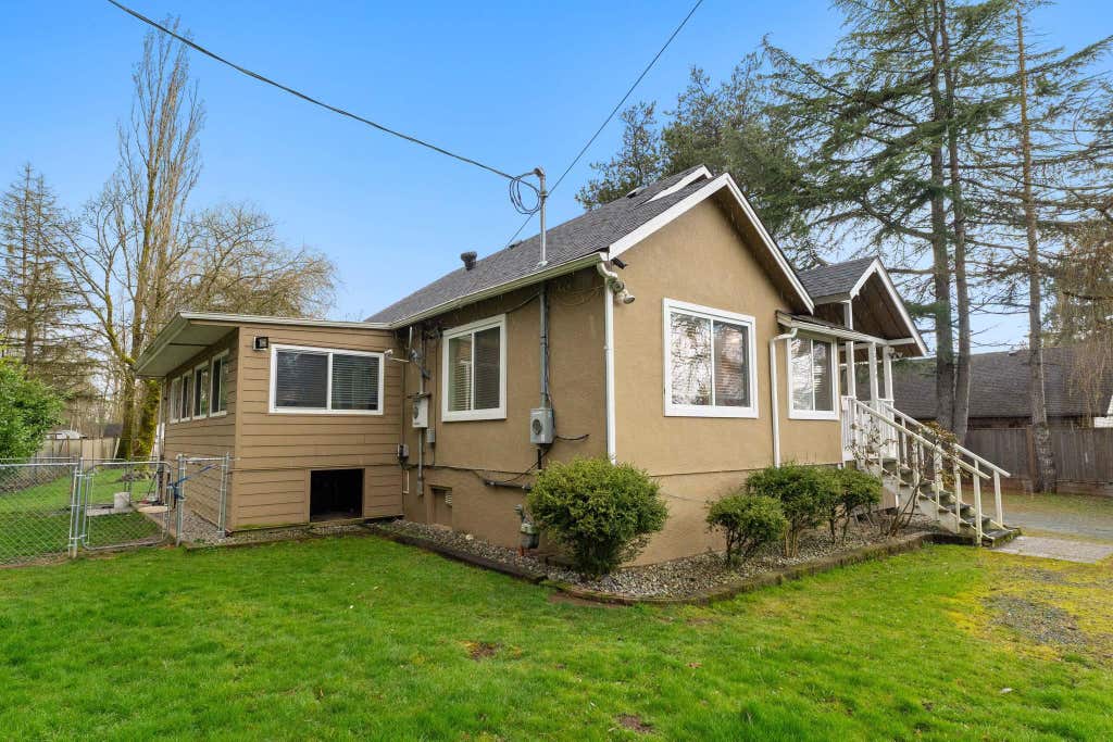 Photo of 23038 Fraser Highway, Langley, BC V2Z 2V1 (MLS # R3157485)