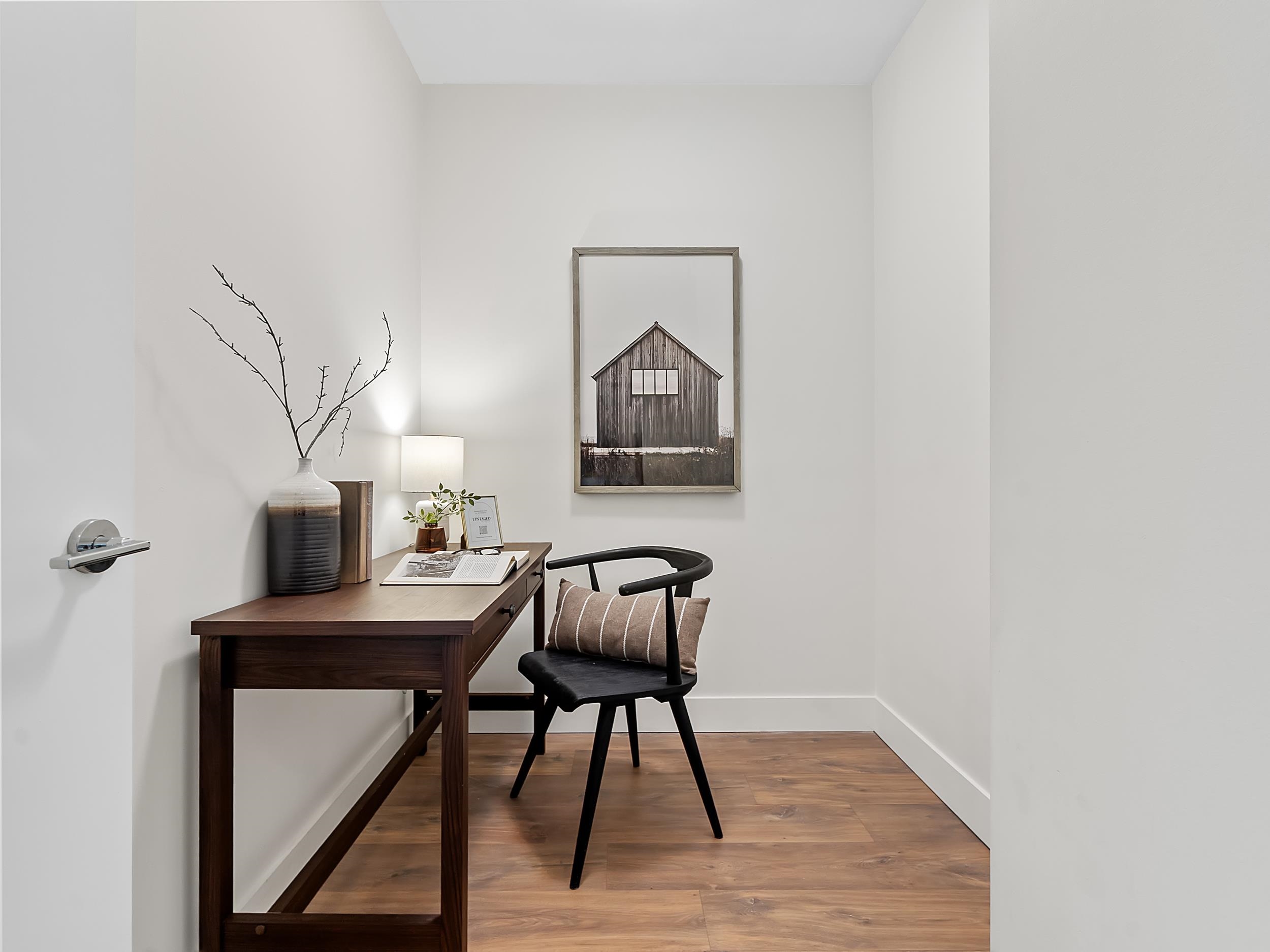 258 Nelson's Court 612