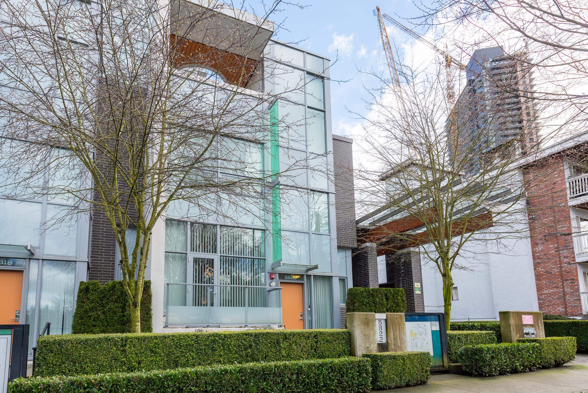 5822 Patterson Avenue