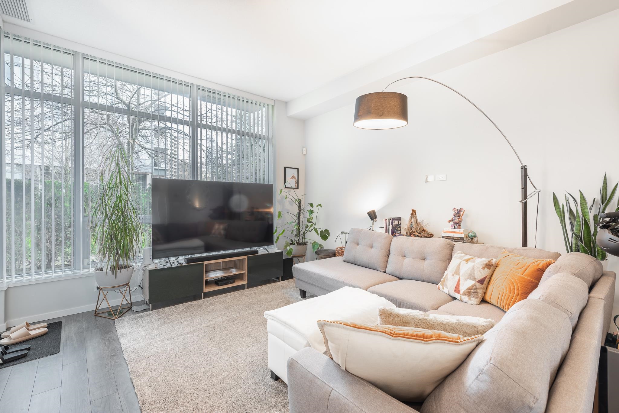 5822 Patterson Avenue