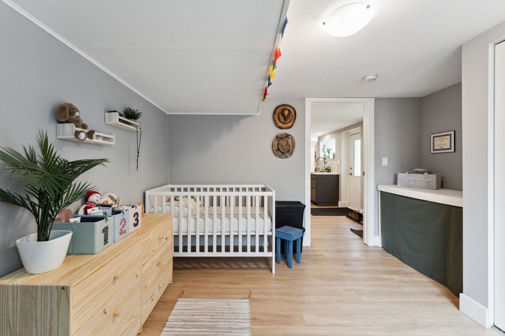 listing image 1103731106435560716