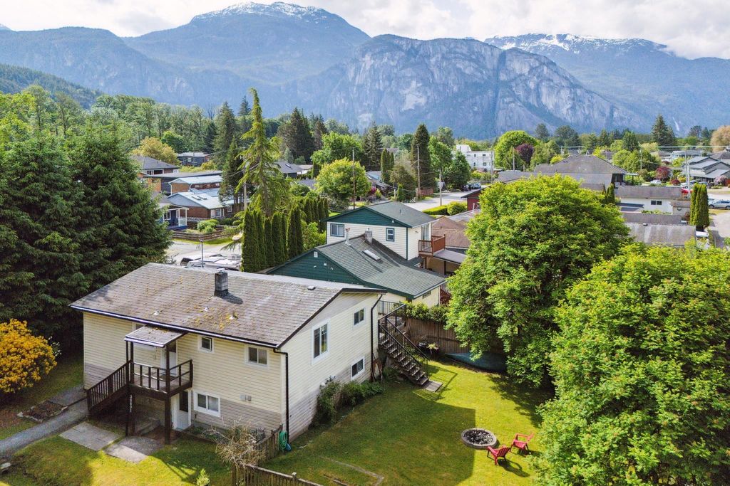 listing image 1101889518332858147