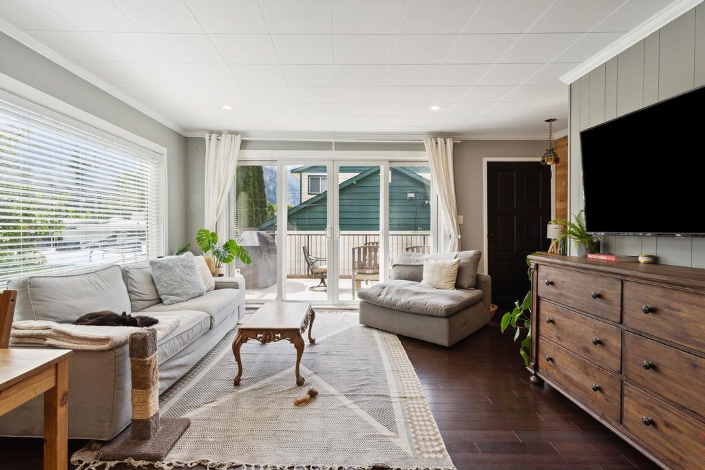 listing image 1105514487507068320