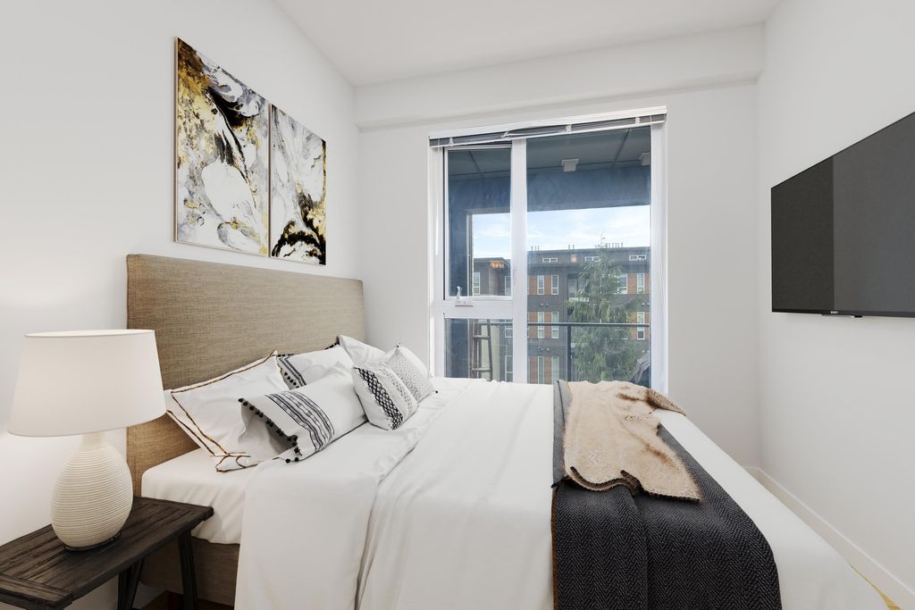 listing image 1102443090642980537