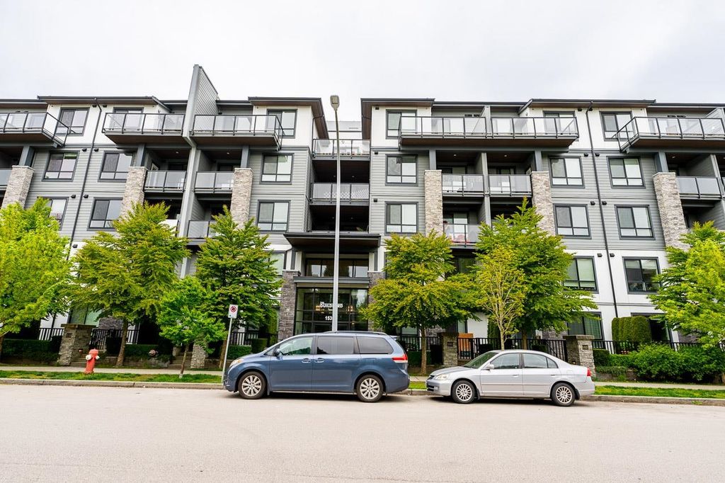 Photo of 15351 101 Avenue #408, Surrey, BC V3R 0G2 (MLS # R3114983)