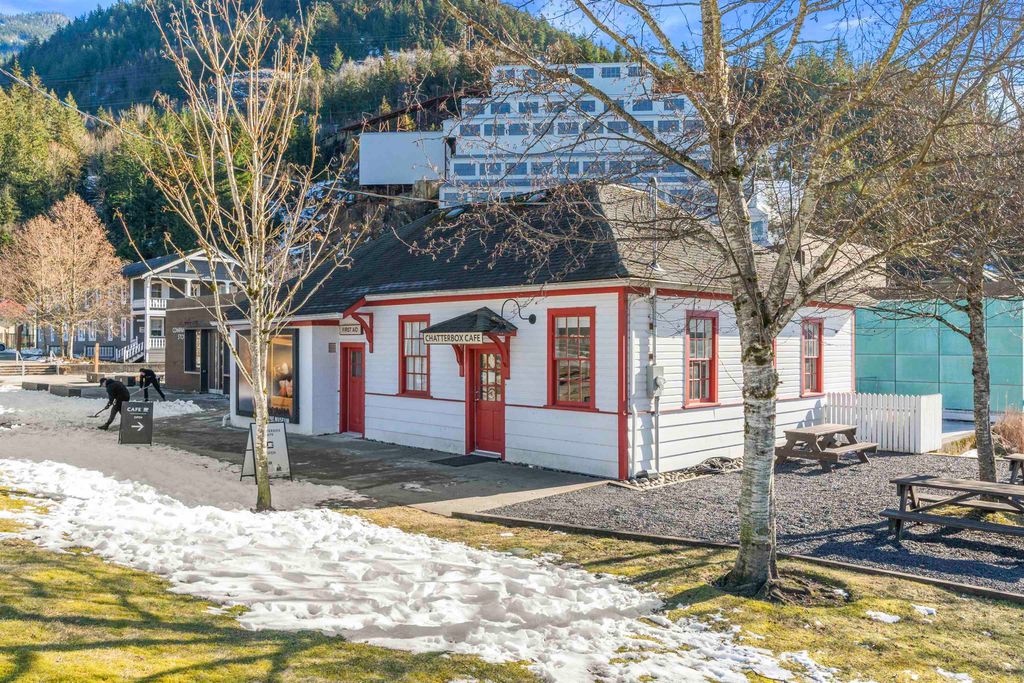 listing image 1102044649120346920