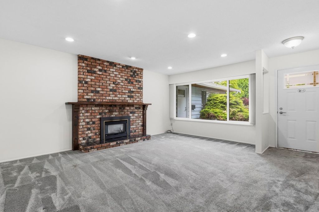 Photo of 4525 199a Street, Langley, BC V3A 5S2 (MLS # R3125394)