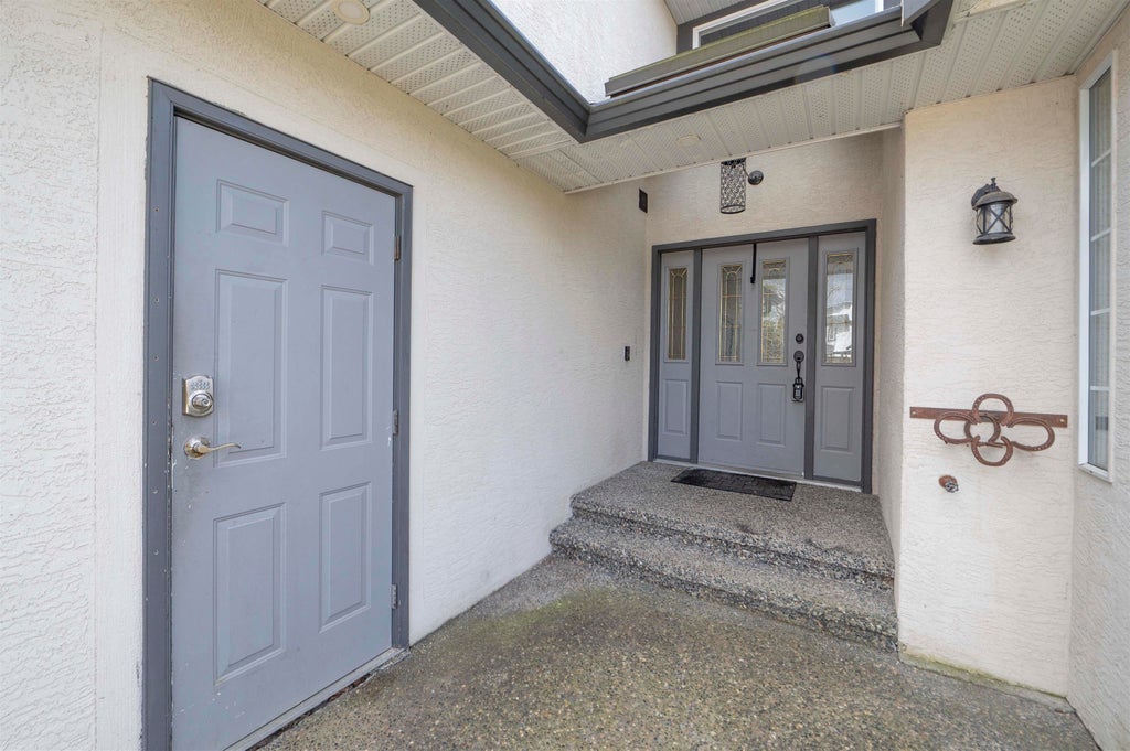 Photo of 35408 Lethbridge Drive, Abbotsford, BC V3G 1J7 (MLS # R3129177)
