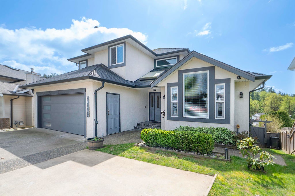Photo of 35408 Lethbridge Drive, Abbotsford, BC V3G 1J7 (MLS # R3129177)