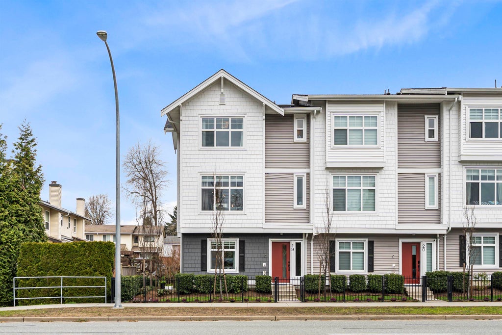 Photo of 2033 Mckenzie Road #19, Abbotsford, BC V2S 0M2 (MLS # R3129795)