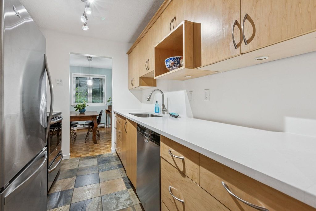 listing image 1106518966629641206