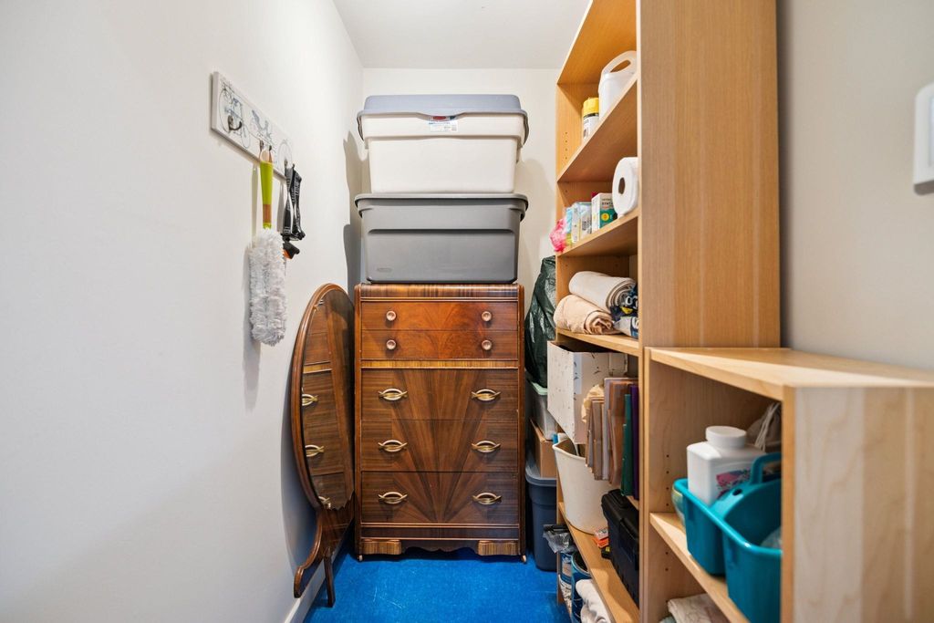 listing image 1103476435489510106